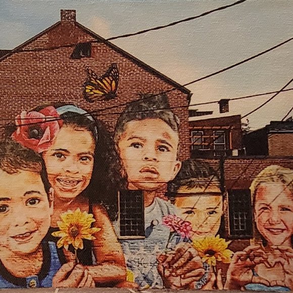 Meet your Posher, Tara - Picture 2 of 2